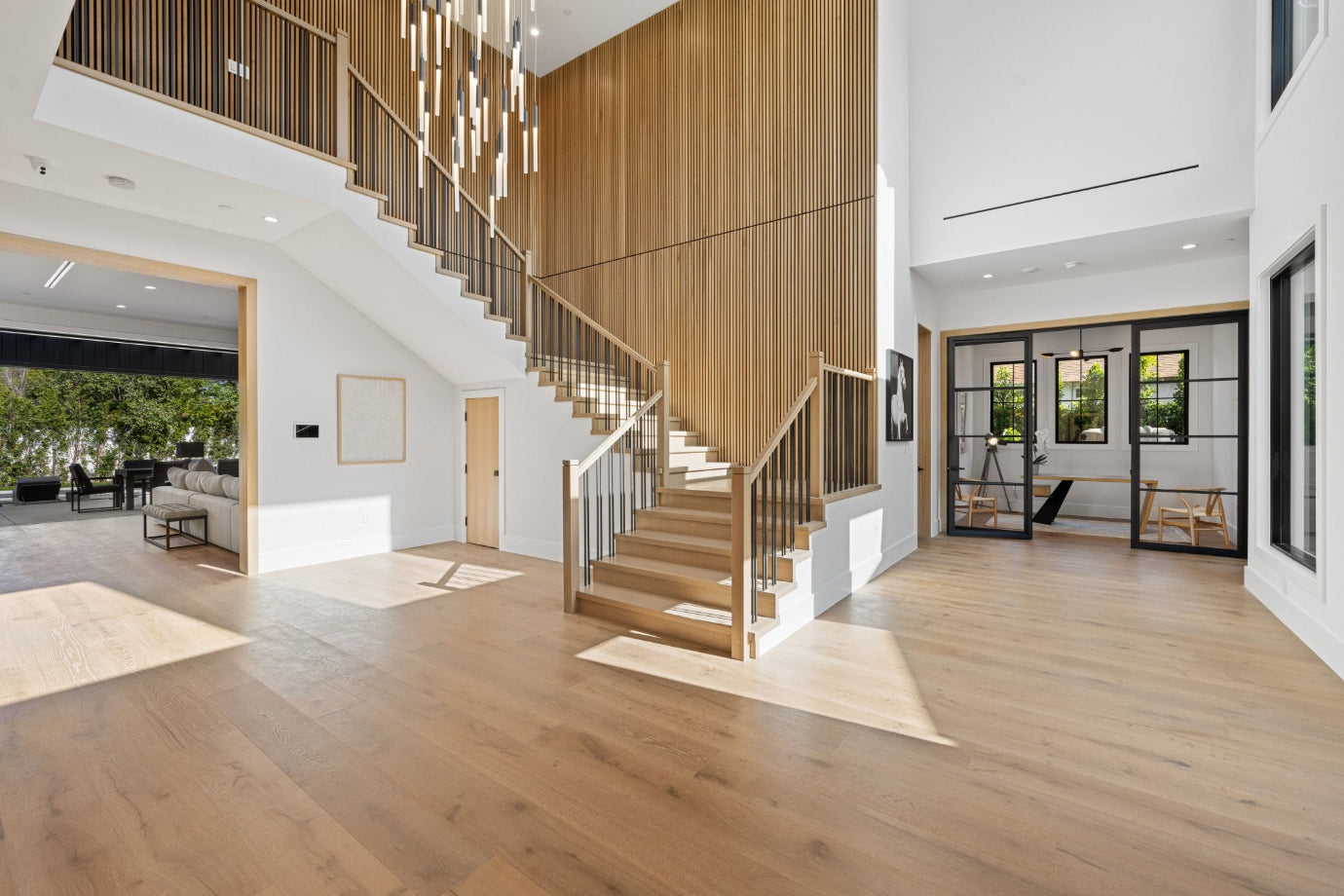 Hardwood Floor installation hero banner. florida hardwood floors