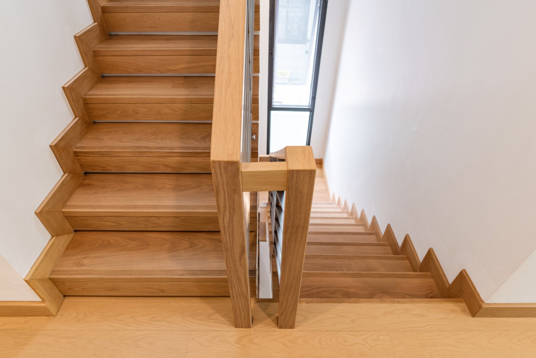 Florida hardwood floors wood stair designs.jpg__PID:a3d21652-e433-45a6-85ff-42e9db6cee12